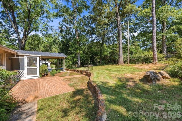 1400 Lynhurst Drive, Gastonia, NC 28054