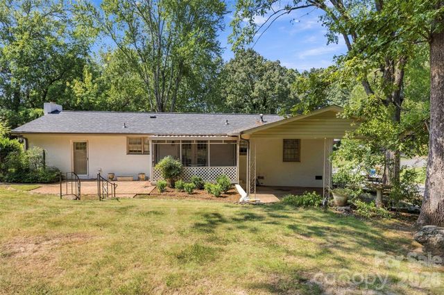 1400 Lynhurst Drive, Gastonia, NC 28054