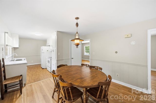 1400 Lynhurst Drive, Gastonia, NC 28054