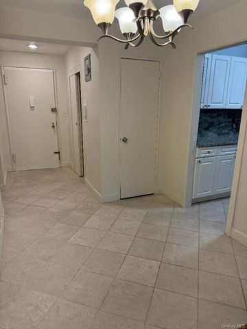 153-25 88th Street 1N, Howard Beach, NY 11414