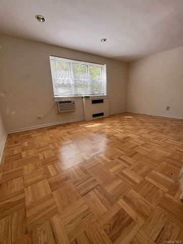 153-25 88th Street 1N, Howard Beach, NY 11414