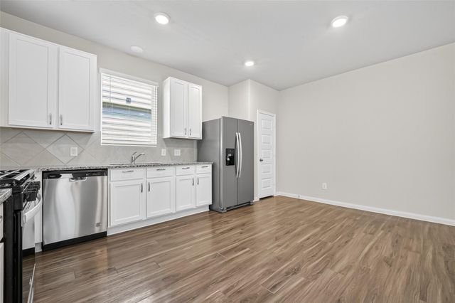 13758 Goldeye Drive, Conroe, TX 77384