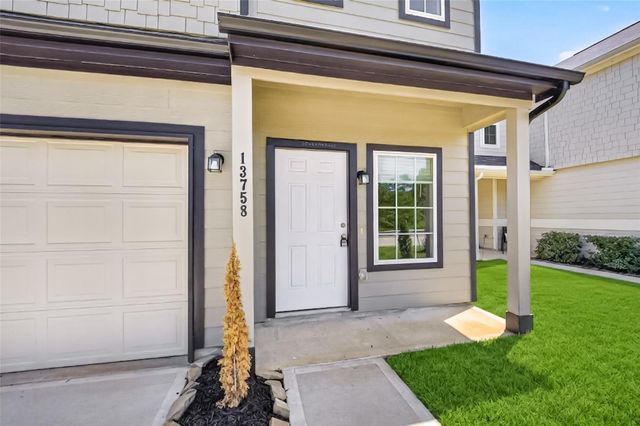 13758 Goldeye Drive, Conroe, TX 77384