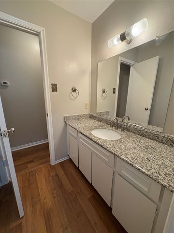 707 Kennedy Avenue, Duncanville, TX 75116