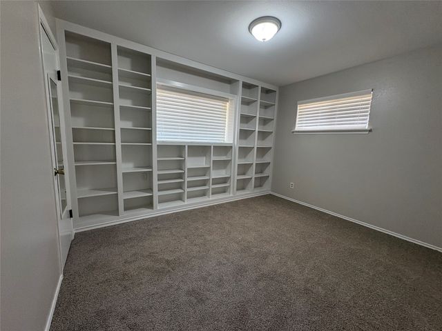 707 Kennedy Avenue, Duncanville, TX 75116