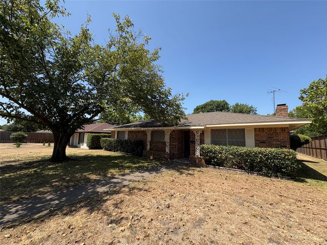 707 Kennedy Avenue, Duncanville, TX 75116