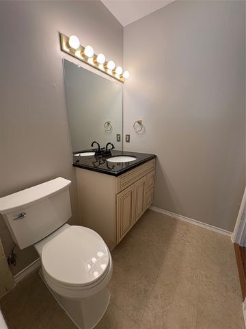 707 Kennedy Avenue, Duncanville, TX 75116