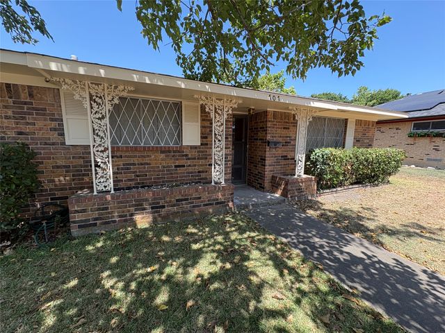 707 Kennedy Avenue, Duncanville, TX 75116