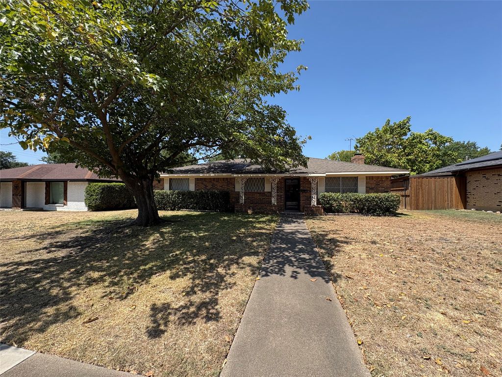707 Kennedy Avenue, Duncanville, TX 75116