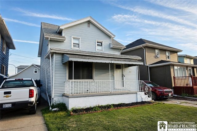 39 Jackson Avenue, Lackawanna, NY 14218