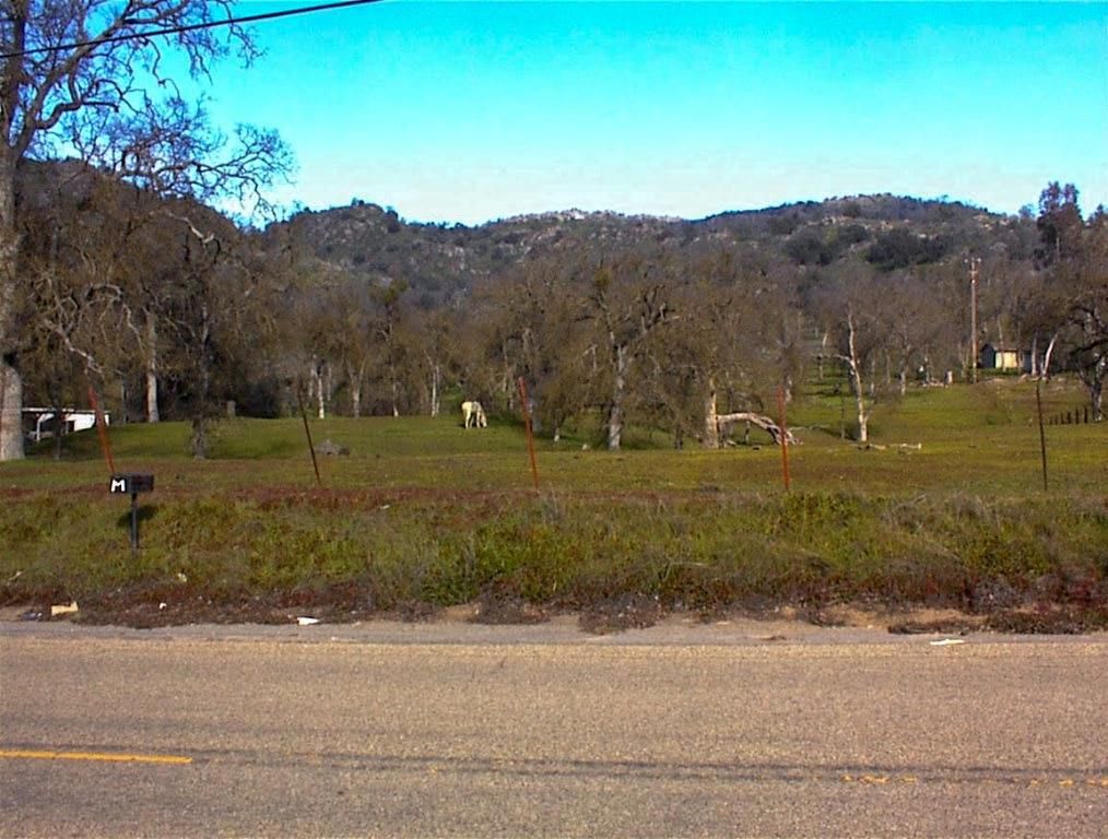 Image 1 of property listing at 207 Mistletoe Road, Yokuts Valley, CA 93675