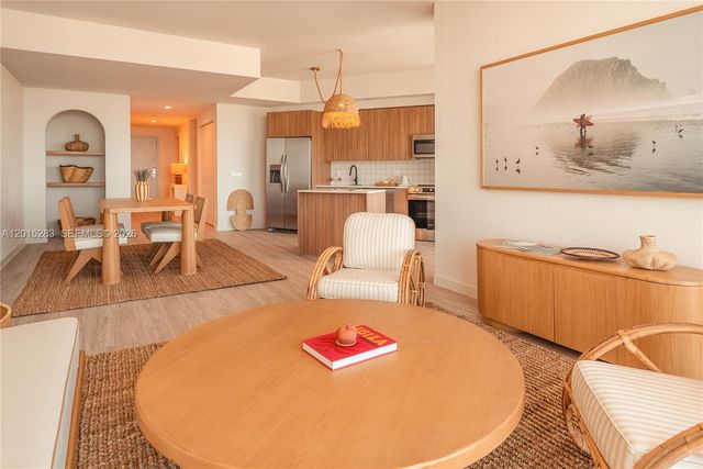 275 SW 6th St 5308, Miami, FL 33130