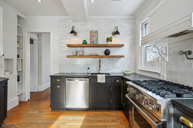 62 MOUNTAIN AVE, Summit City, NJ 07901