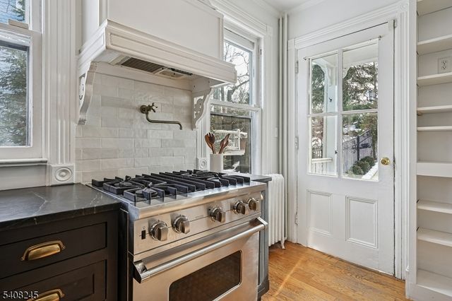 62 MOUNTAIN AVE, Summit City, NJ 07901