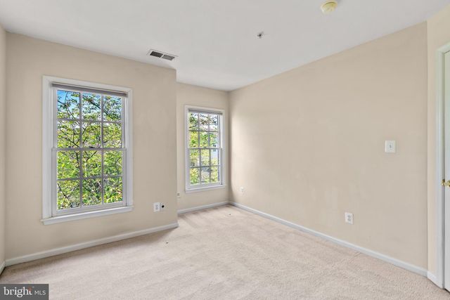 307 OAK KNOLL TER, Rockville, MD 20850