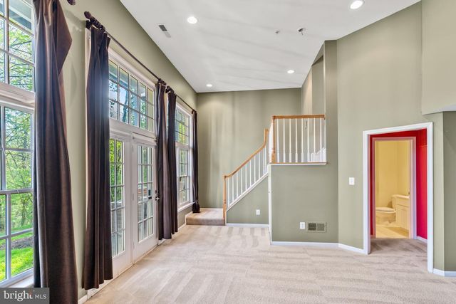 307 OAK KNOLL TER, Rockville, MD 20850