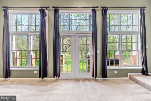 307 OAK KNOLL TER, Rockville, MD 20850