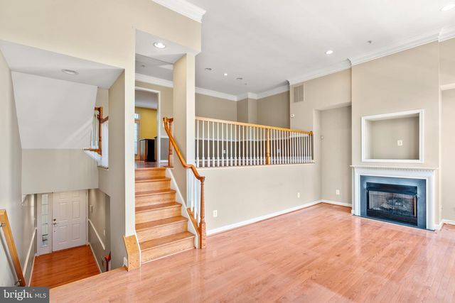 307 OAK KNOLL TER, Rockville, MD 20850