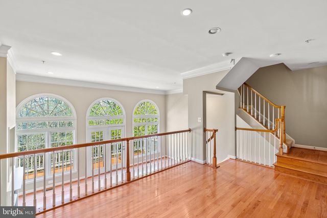 307 OAK KNOLL TER, Rockville, MD 20850