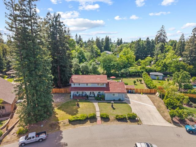 3640 Kiekebusch Ct, Carmichael, CA 95608