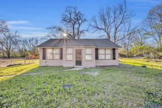1005 N Rodeo St, Longview, TX 75647