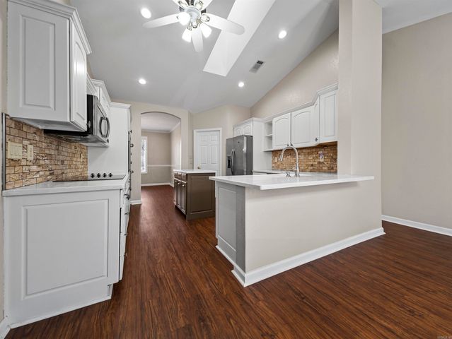 7 Resplandor Loop, Hot Springs Village, AR 71909