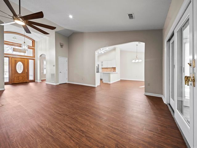 7 Resplandor Loop, Hot Springs Village, AR 71909