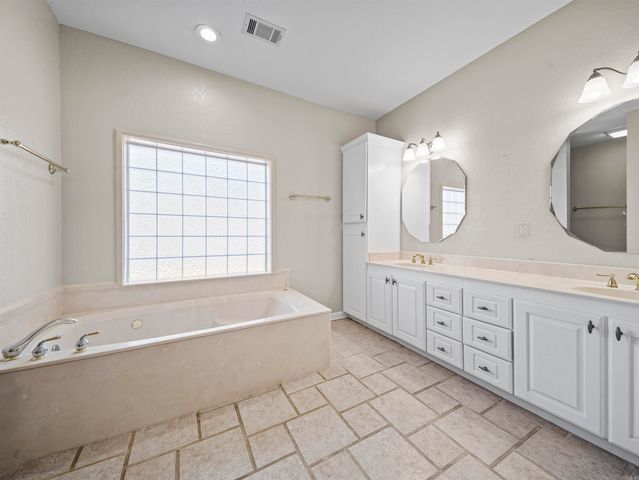 7 Resplandor Loop, Hot Springs Village, AR 71909