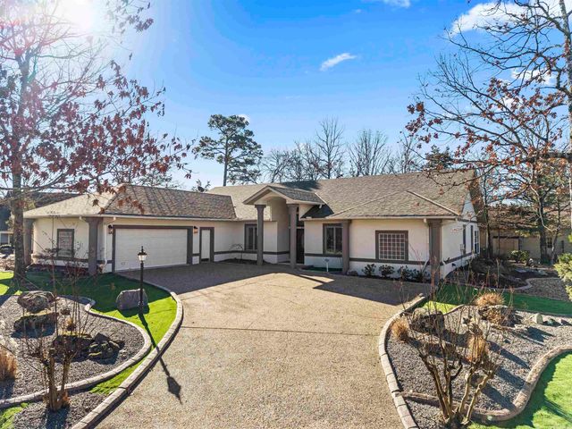 7 Resplandor Loop, Hot Springs Village, AR 71909