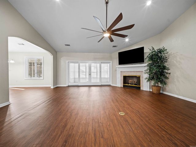 7 Resplandor Loop, Hot Springs Village, AR 71909