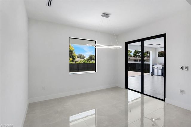 2214 15th TER, Cape Coral, FL 33909