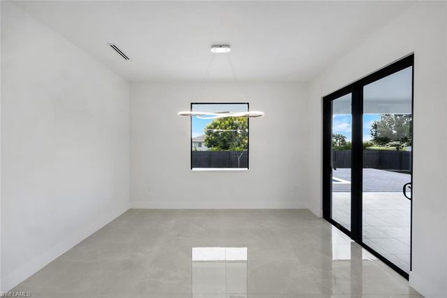 2214 15th TER, Cape Coral, FL 33909