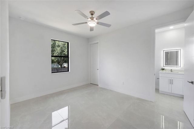 2214 15th TER, Cape Coral, FL 33909