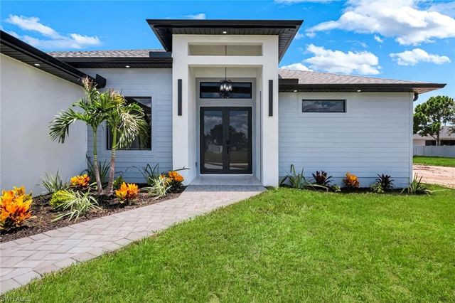 2214 15th TER, Cape Coral, FL 33909