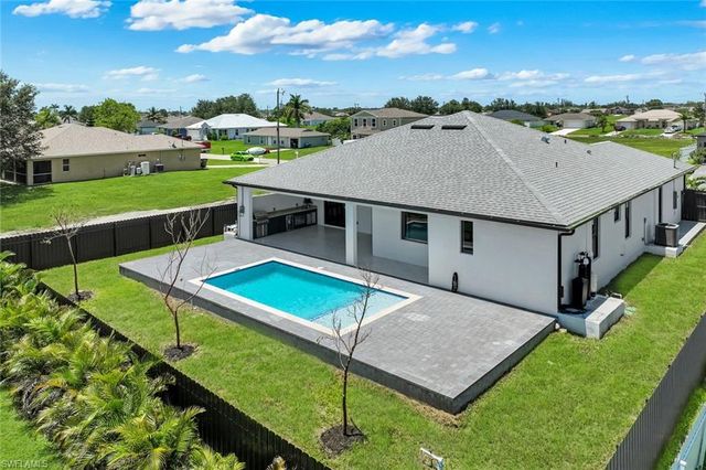 2214 15th TER, Cape Coral, FL 33909