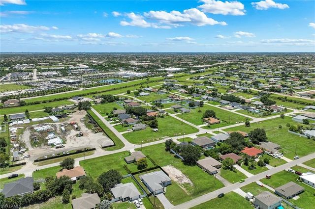 2214 15th TER, Cape Coral, FL 33909