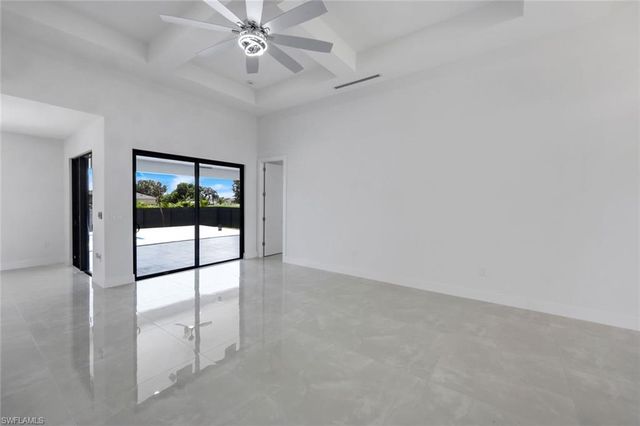 2214 15th TER, Cape Coral, FL 33909