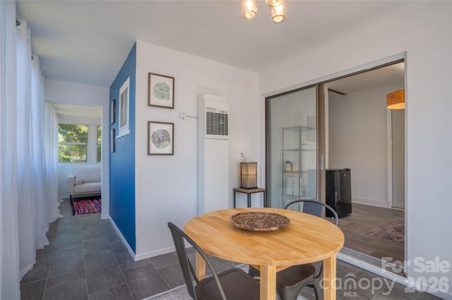 10 Washington Avenue, Asheville, NC 28804
