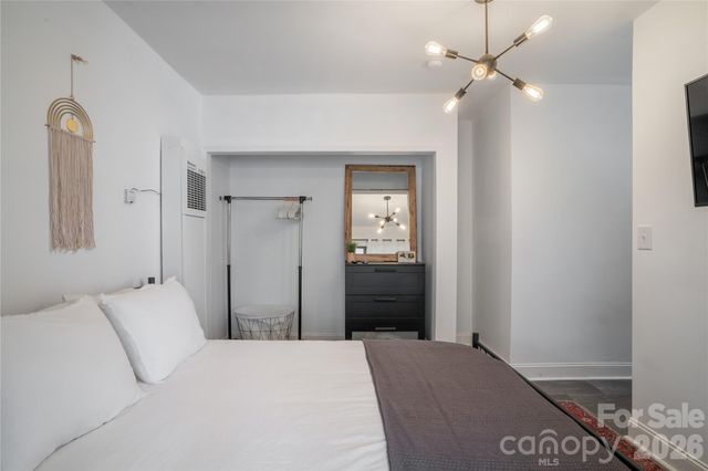 10 Washington Avenue, Asheville, NC 28804