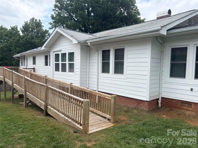 10 Washington Avenue, Asheville, NC 28804
