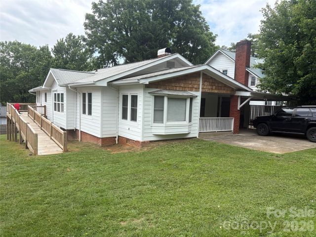 10 Washington Avenue, Asheville, NC 28804