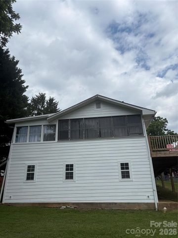 10 Washington Avenue, Asheville, NC 28804