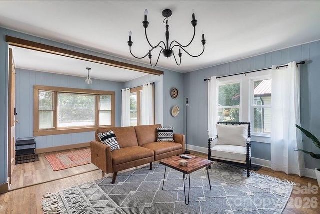 10 Washington Avenue, Asheville, NC 28804