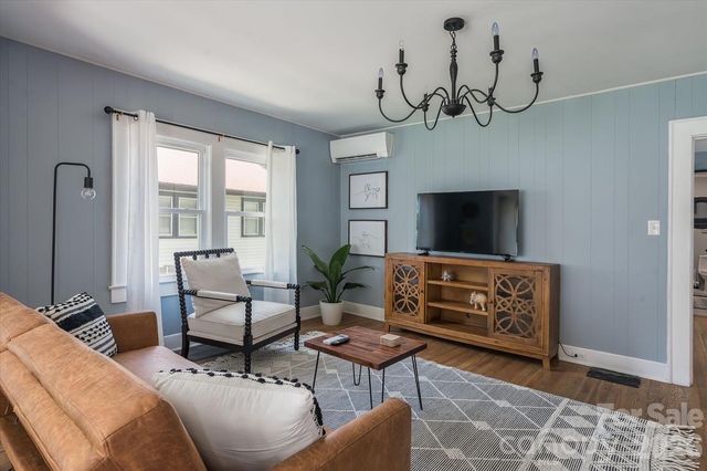 10 Washington Avenue, Asheville, NC 28804