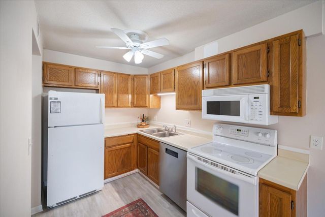 6615 Lake Shore Drive S 308, Richfield, MN 55423