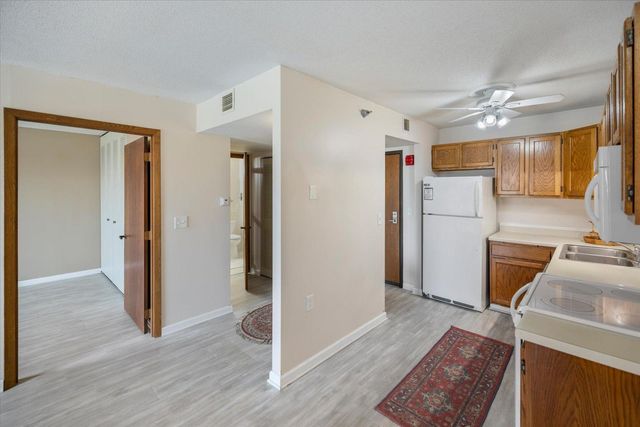 6615 Lake Shore Drive S 308, Richfield, MN 55423