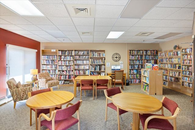 6615 Lake Shore Drive S 308, Richfield, MN 55423
