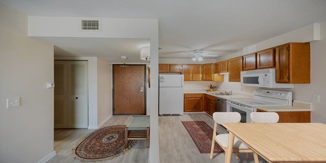 6615 Lake Shore Drive S 308, Richfield, MN 55423