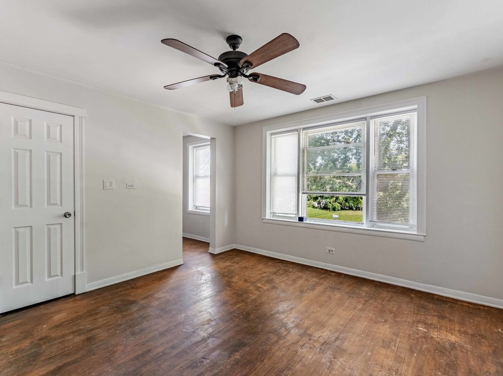 5160 S Damen Avenue, Chicago, IL 60609 — photo 2