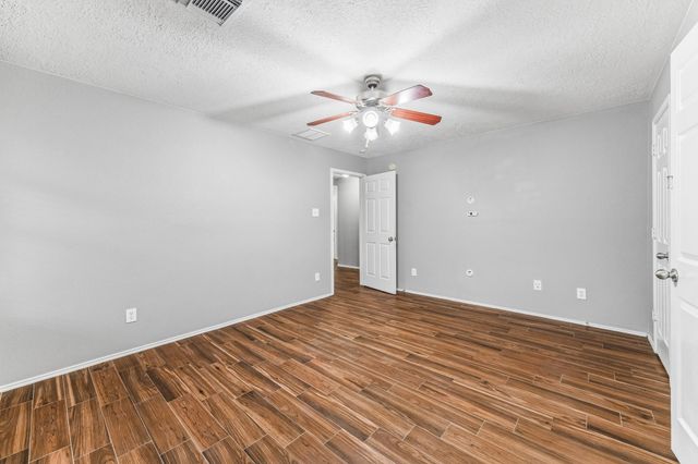 20502 Holly Barr Ln, Cypress, TX 77433